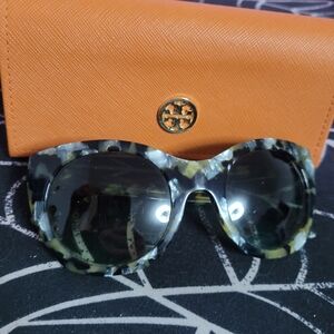 Tory Burch Black and Gray Sunglasses
